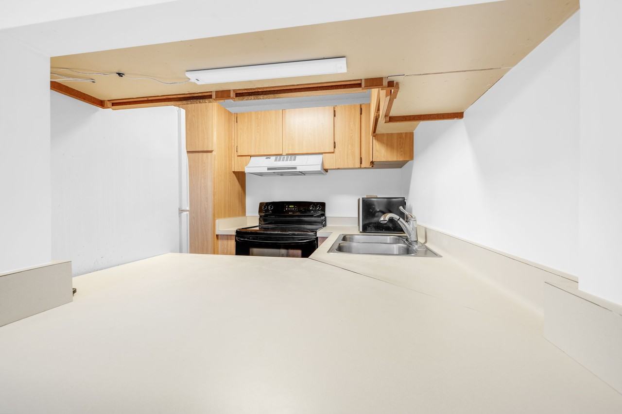 1820 Waiola StreetApt. 203 #1 - Photo 4 of 17