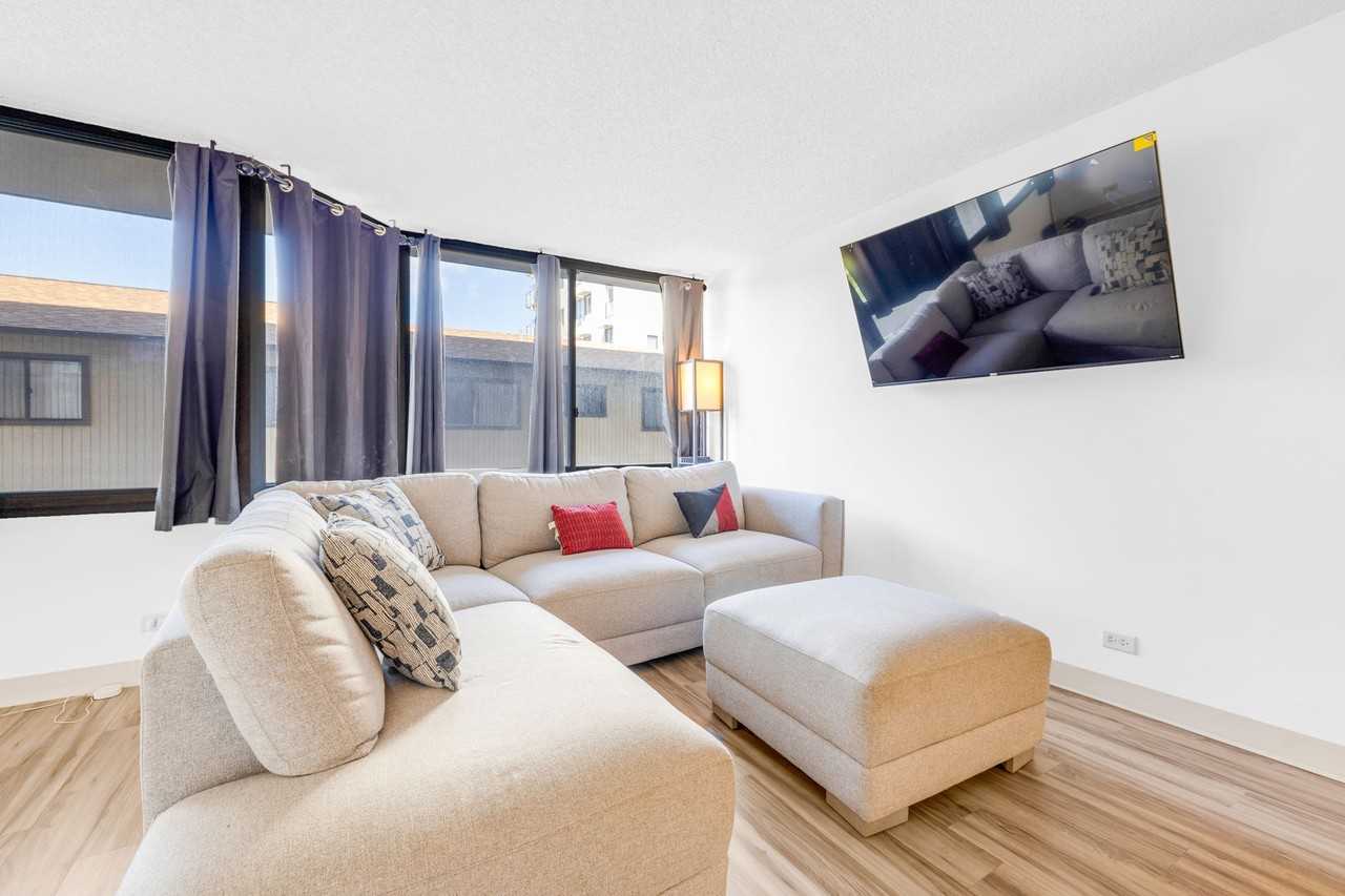 1820 Waiola StreetApt. 203 #1 - Photo 5 of 17