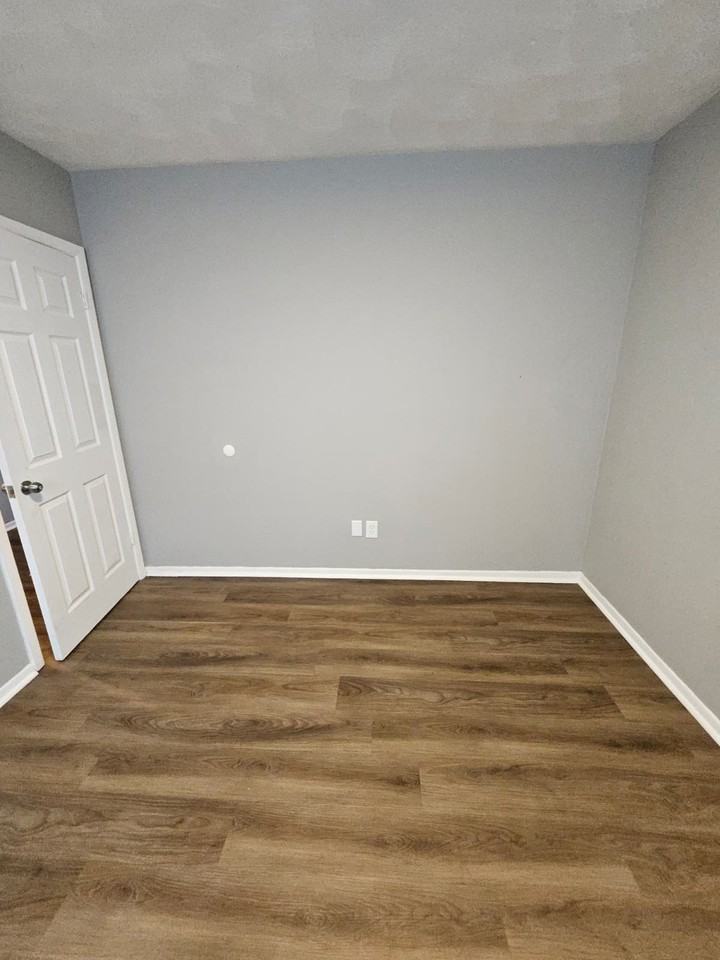 4640 Oberlin Avenue - Photo 7 of 14