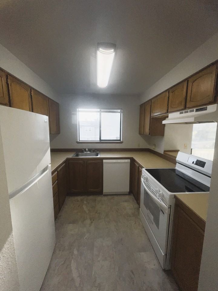 114 NW 3rd Place - Photo 2 of 10