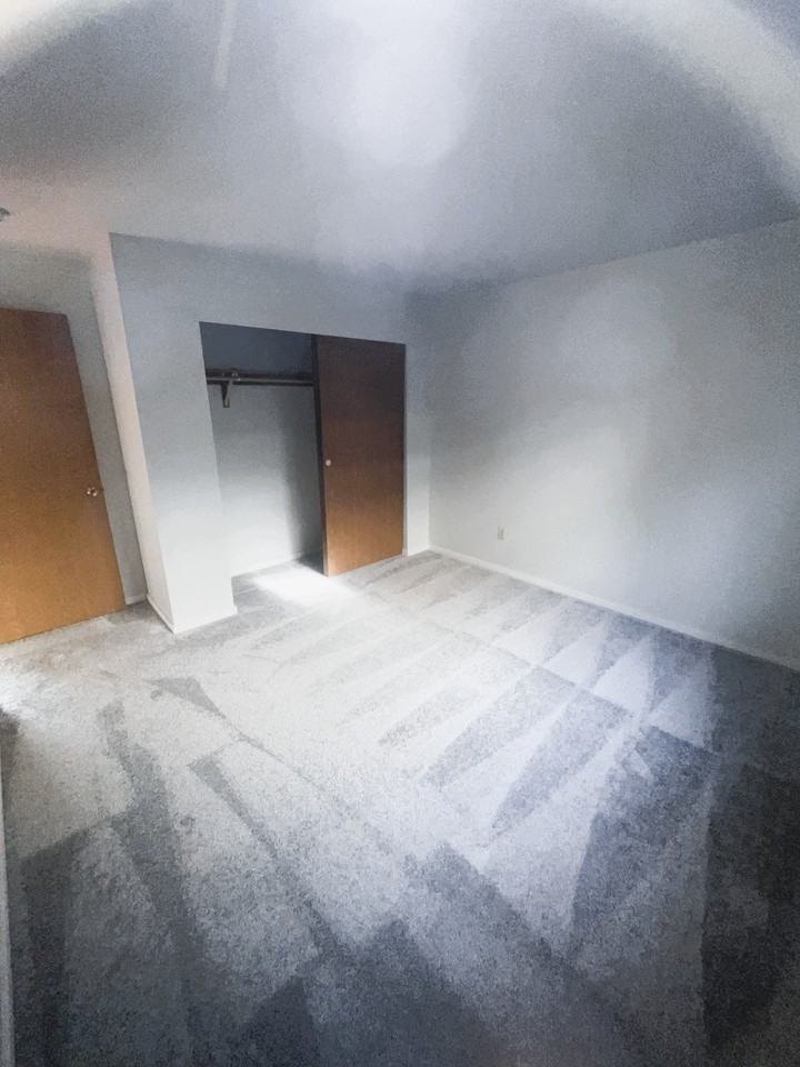 114 NW 3rd Place - Photo 5 of 10