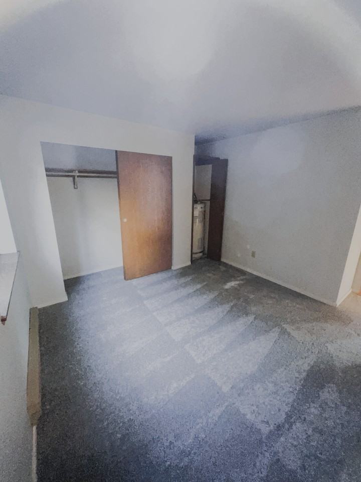 114 NW 3rd Place - Photo 7 of 10