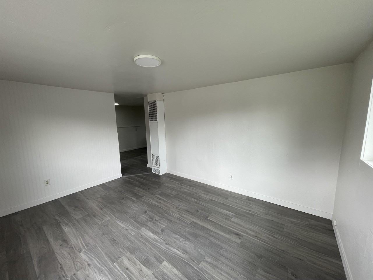 1055-1085 16th Street SE - Photo 3 of 19