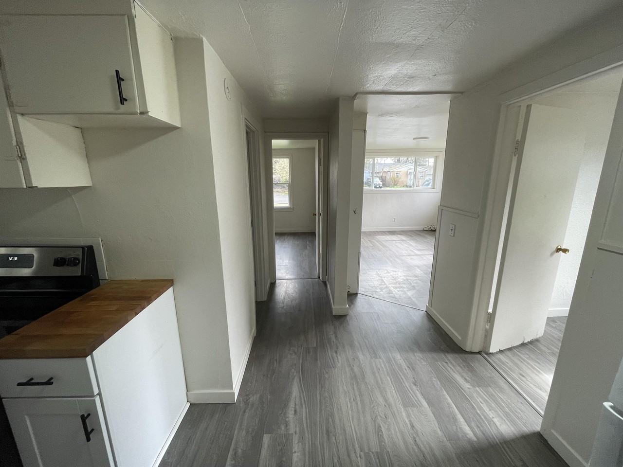 1055-1085 16th Street SE - Photo 5 of 19