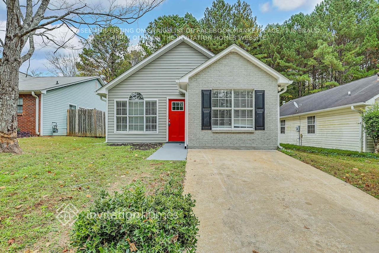 686 Thomasville Blvd Se - Photo 2 of 27