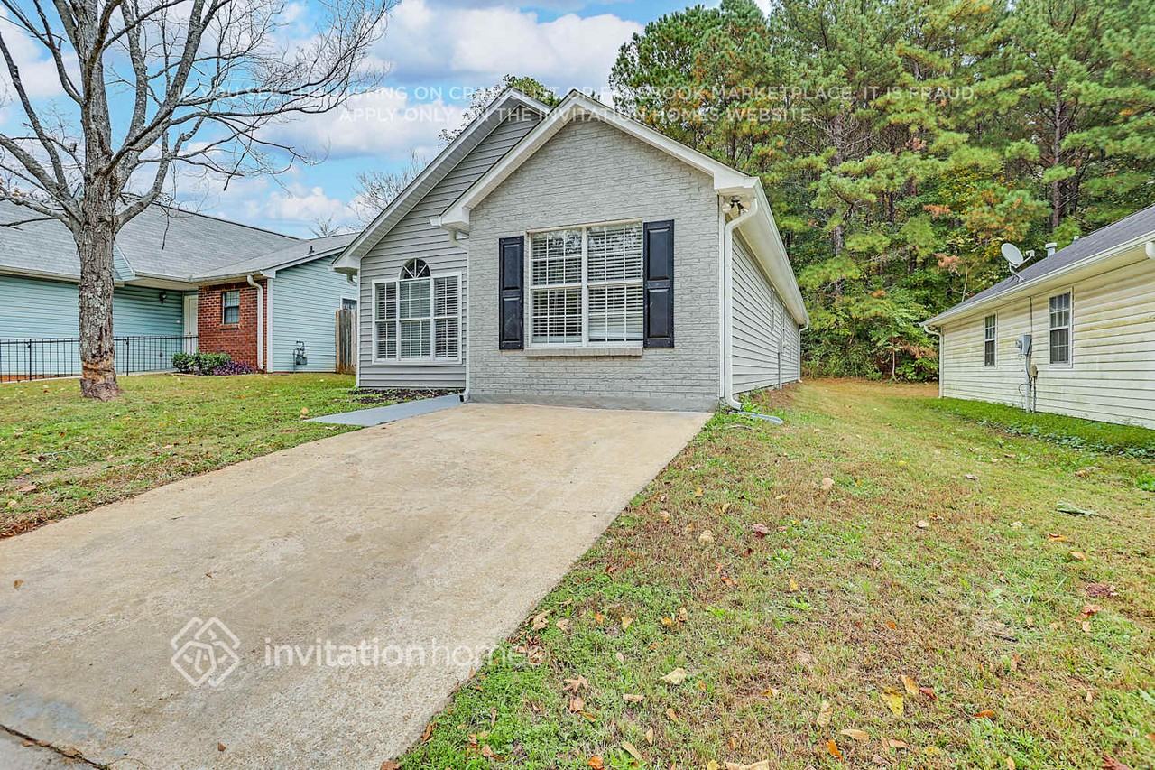 686 Thomasville Blvd Se - Photo 3 of 27