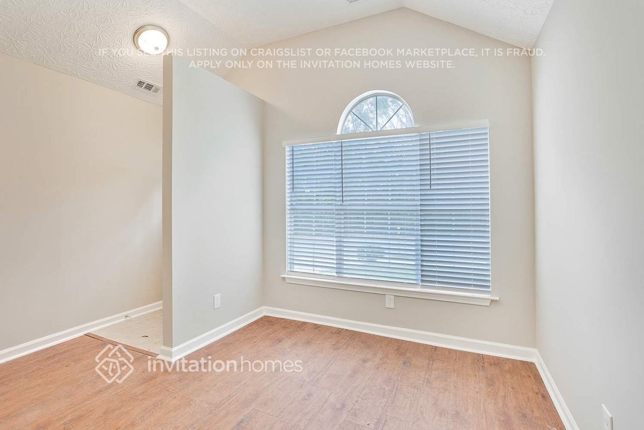 686 Thomasville Blvd Se - Photo 5 of 27