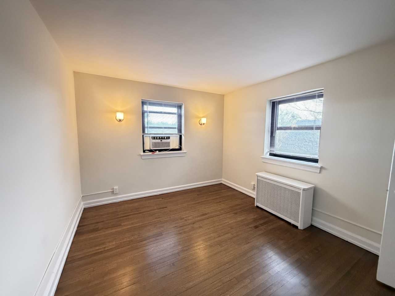 Tuckahoe - 111 Sagamore Rd.: - Photo 2 of 14