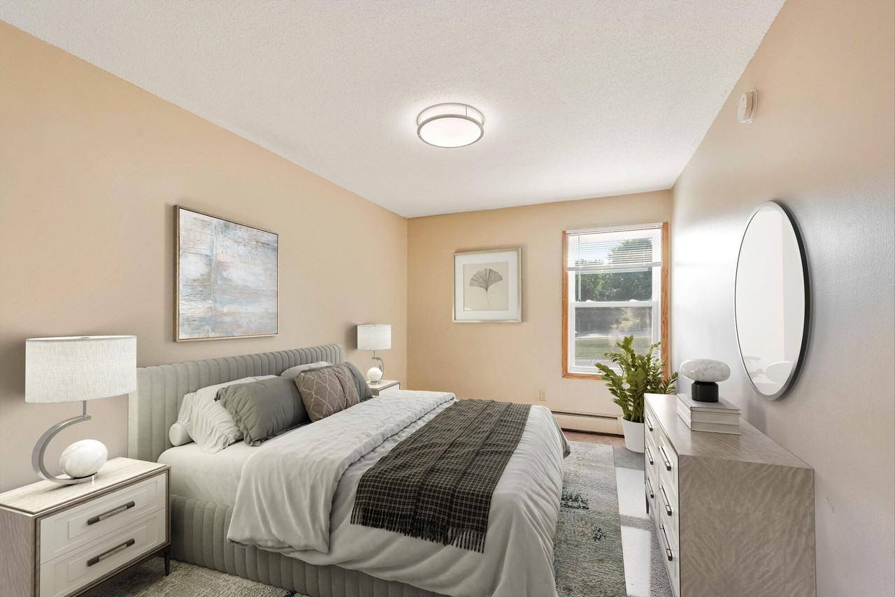 Shamrock Court Apartments - Photo 5 of 25