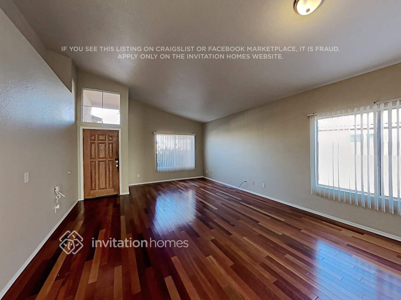 2509 N Silverado - Photo 3 of 15