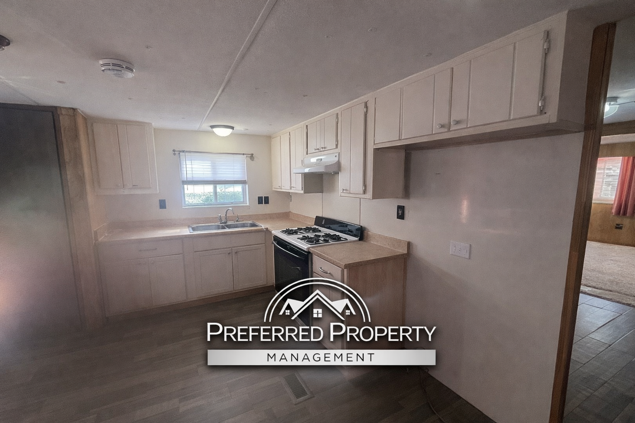 392 Bar B Q Road - Photo 4 of 17