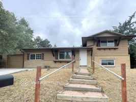 featured image of 8107 Lafayette St