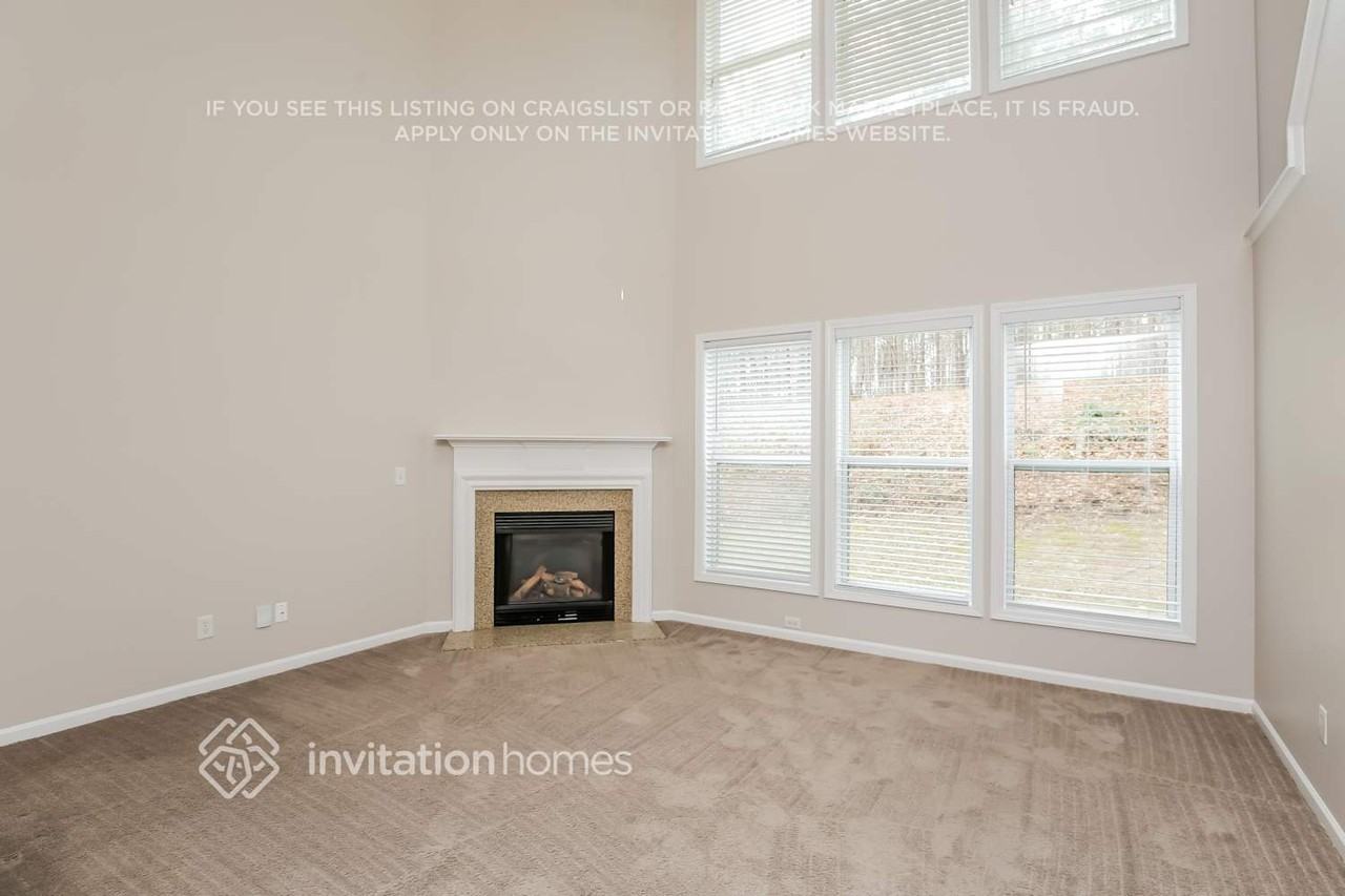 2343 Jasmine Glen Dr - Photo 3 of 16