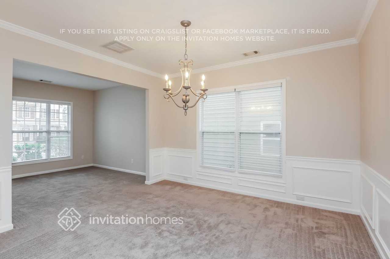 2343 Jasmine Glen Dr - Photo 6 of 16