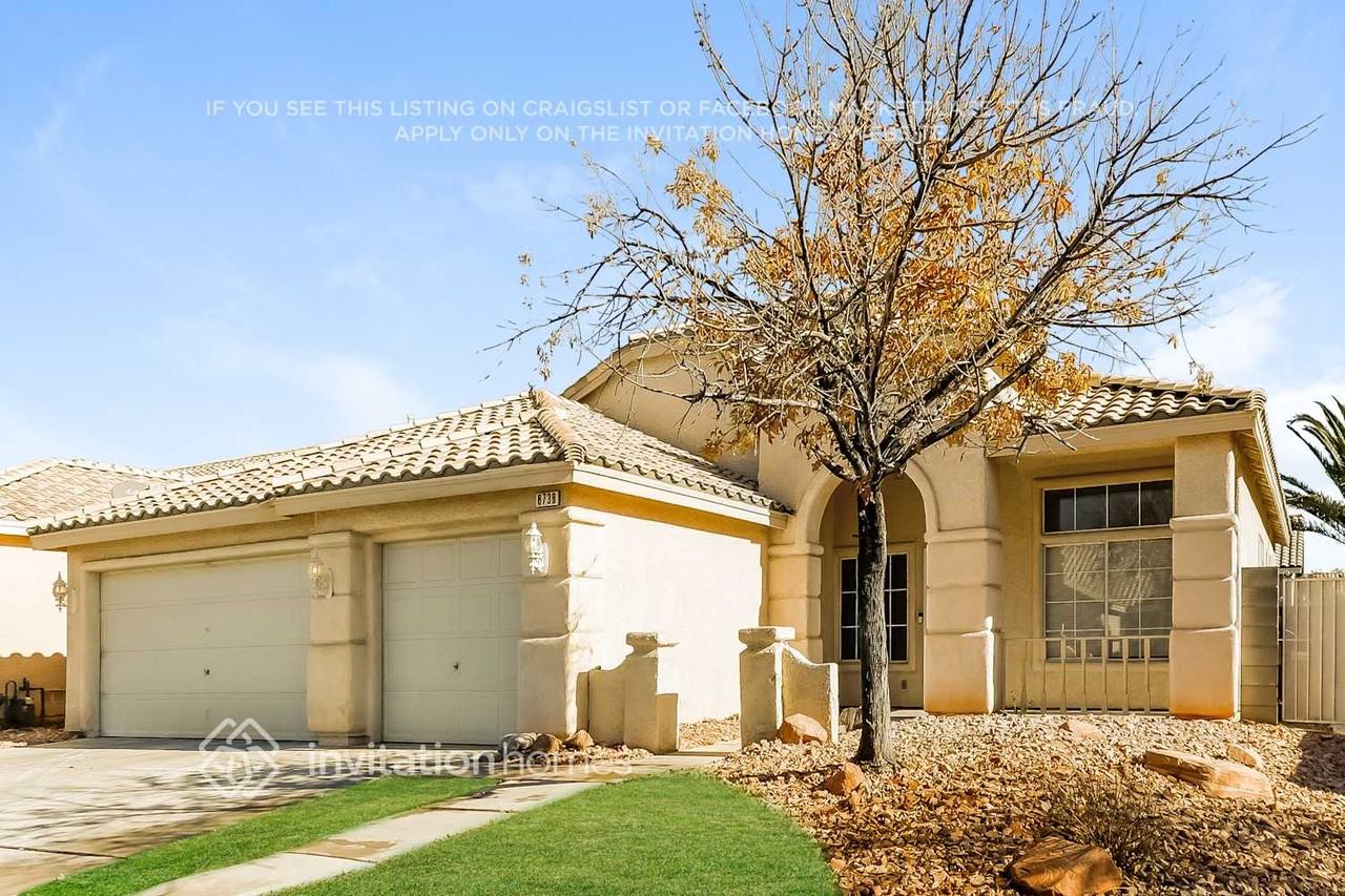 8738 Running Waters Ct - Photo 2 of 17