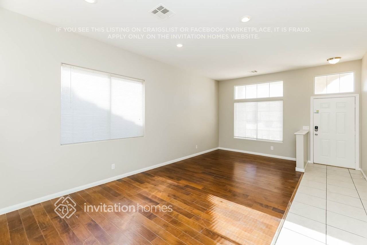 8738 Running Waters Ct - Photo 4 of 17