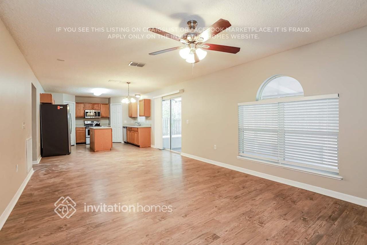 5519 Shady Pine St S - Photo 6 of 18