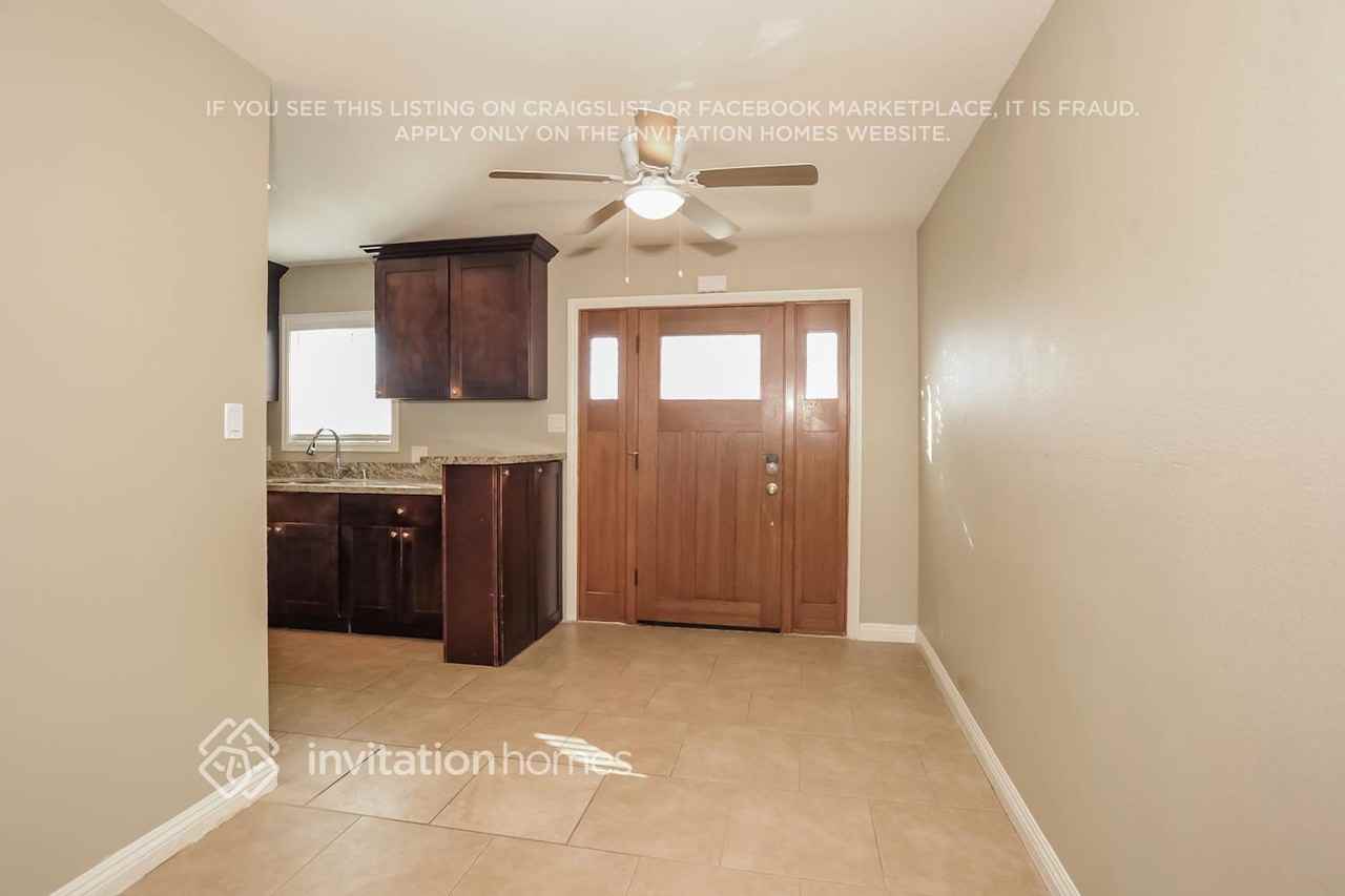 1018 W G St - Photo 7 of 17
