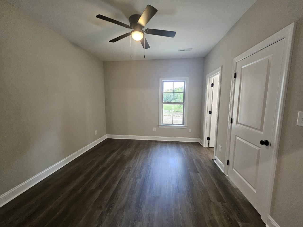 891 Forehand Rd #891B - Photo 6 of 12