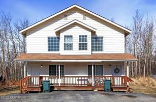 featured image of 660 S Wildrose Cir #1