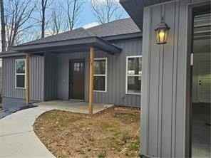 28 Spalding Dr - Photo 2 of 27