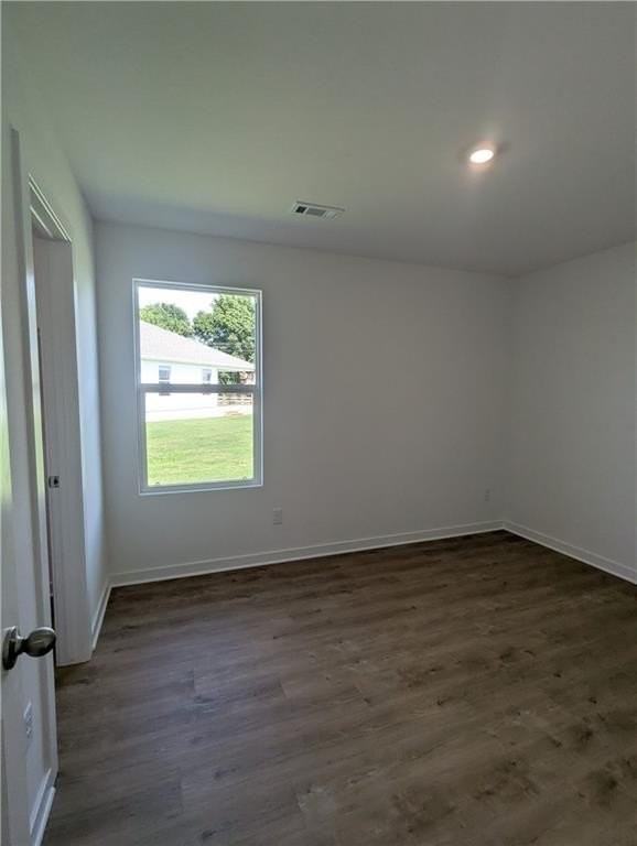 1040 Rentley St - Photo 4 of 22