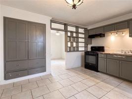 featured image of 413 Ewalt Ave #E2