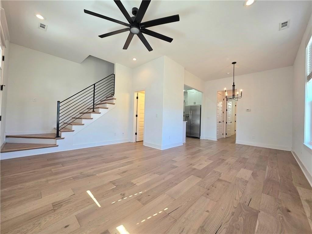 5390 Crescent St - Photo 3 of 19