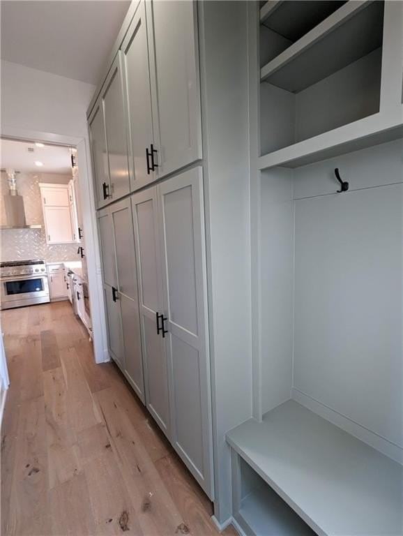 5390 Crescent St - Photo 6 of 19