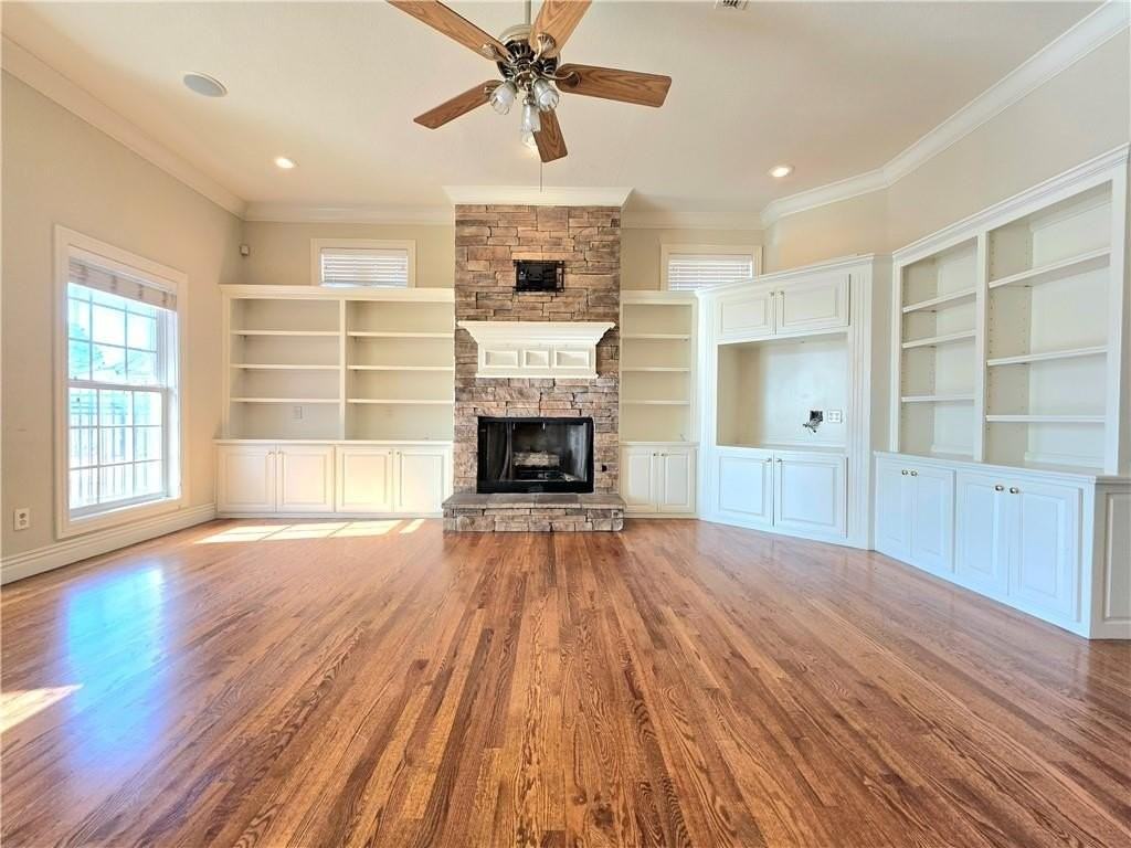 7180 Sundrops Ct - Photo 3 of 7