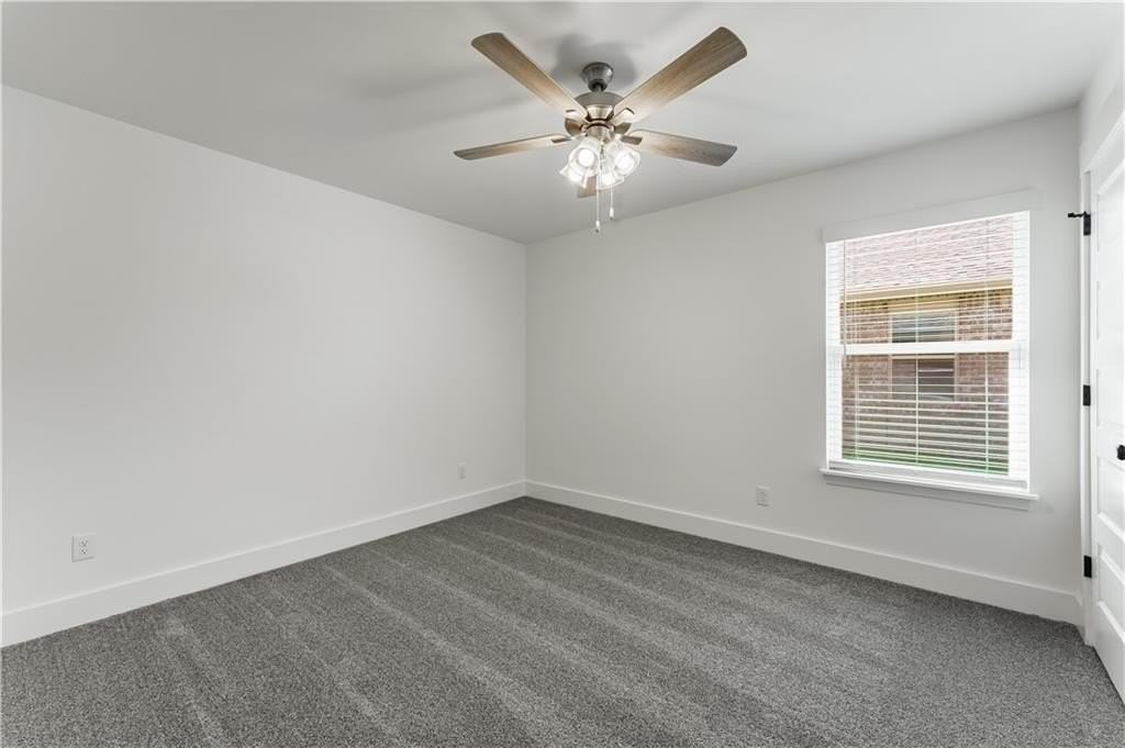 800 Lewis St - Photo 6 of 21