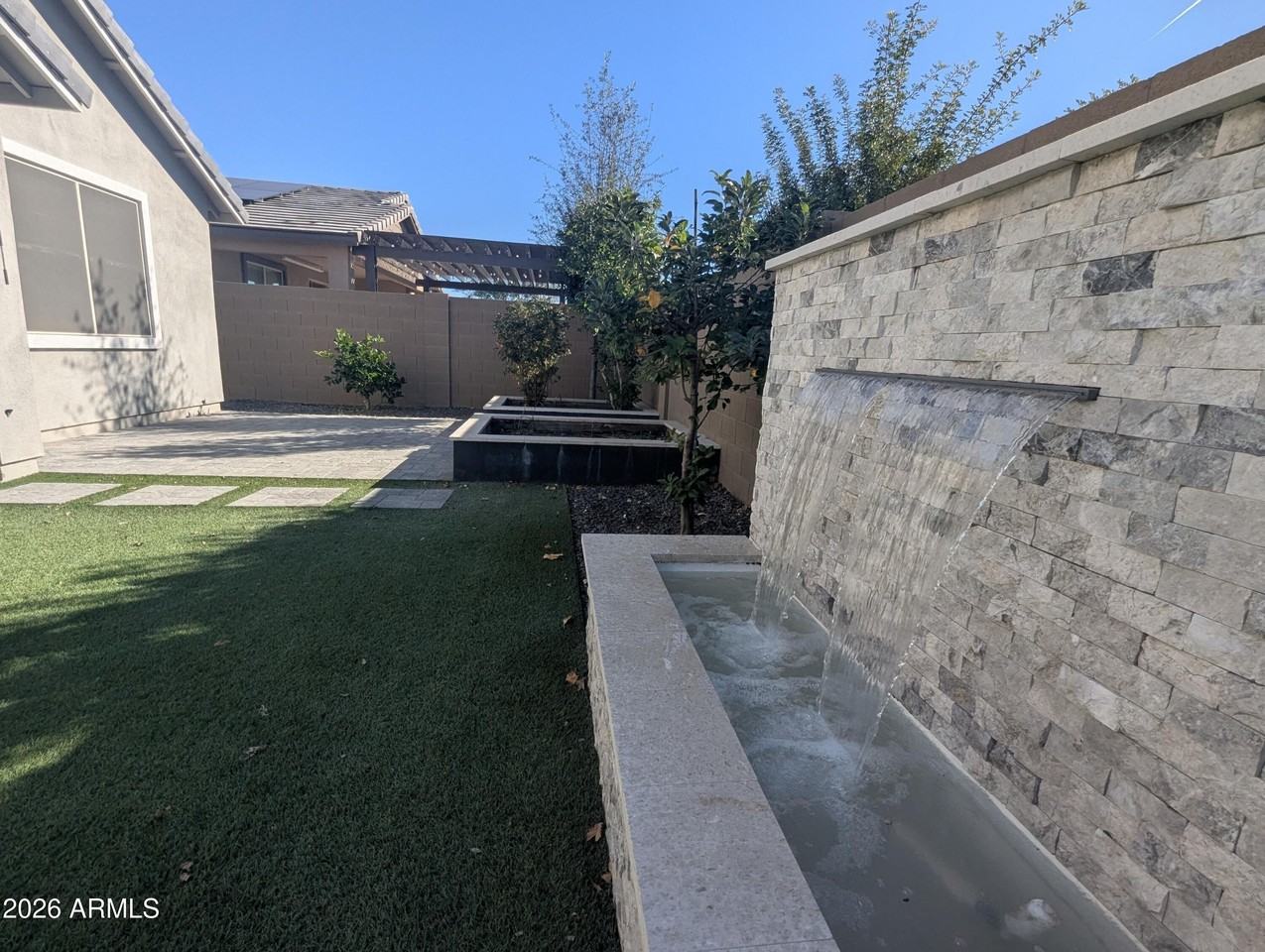 22547 E Quintero Rd - Photo 6 of 37