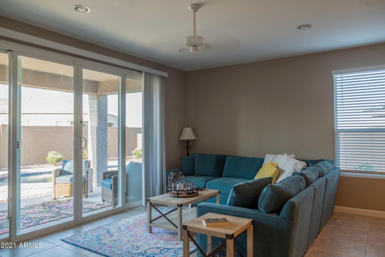 8555 W Georgetown Way - Photo 5 of 11