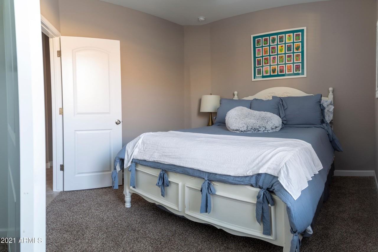 8555 W Georgetown Way - Photo 7 of 11