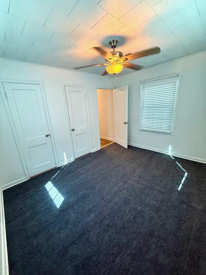 2203 N 16th St - Photo 7 of 7