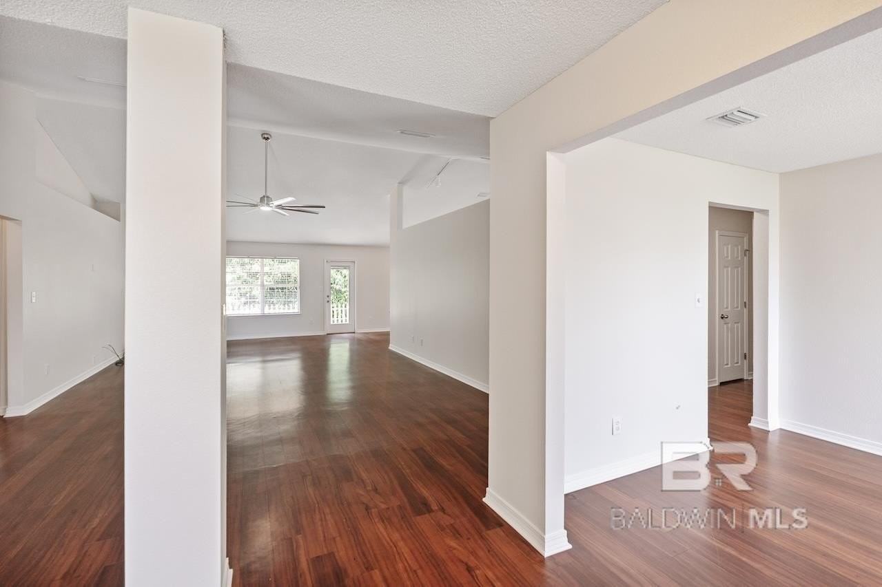 157 Pemberton Loop - Photo 7 of 36