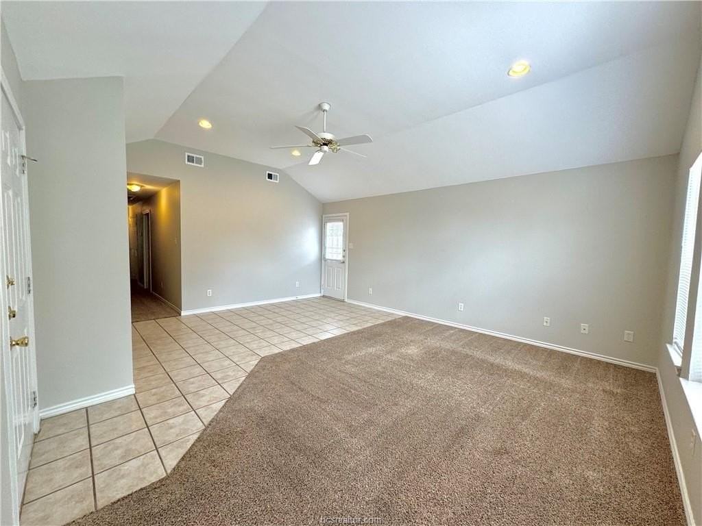 2330 Trace Mdws - Photo 6 of 26