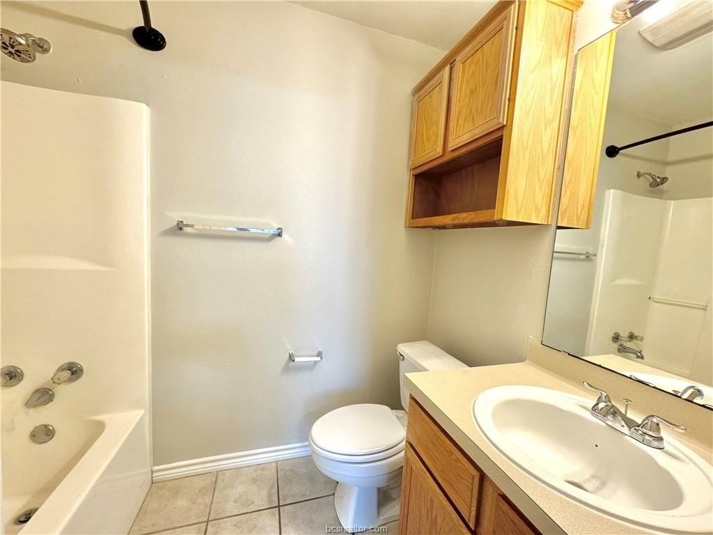 2330 Trace Mdws - Photo 7 of 26