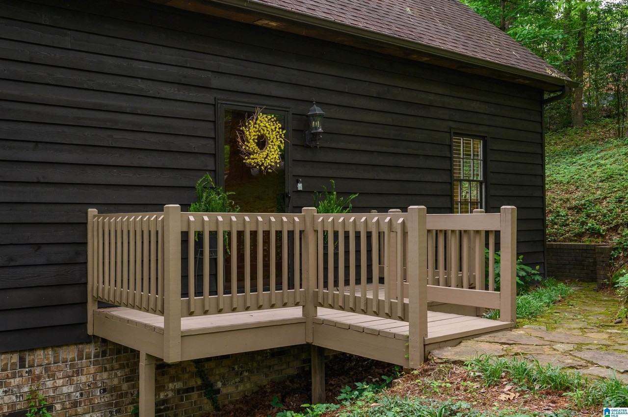 3472 Brent Dr - Photo 4 of 48