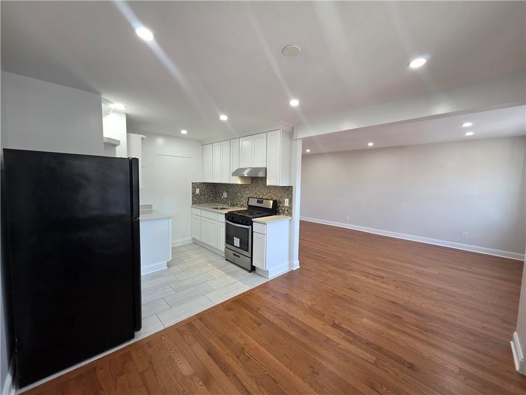 1443 E 89th St #2FL - Photo 4 of 21