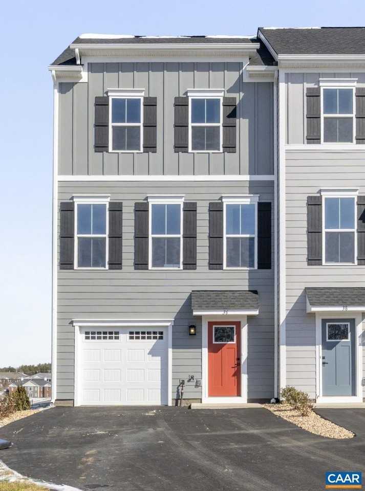 39 Iron Horse Ln #V - Photo 2 of 34