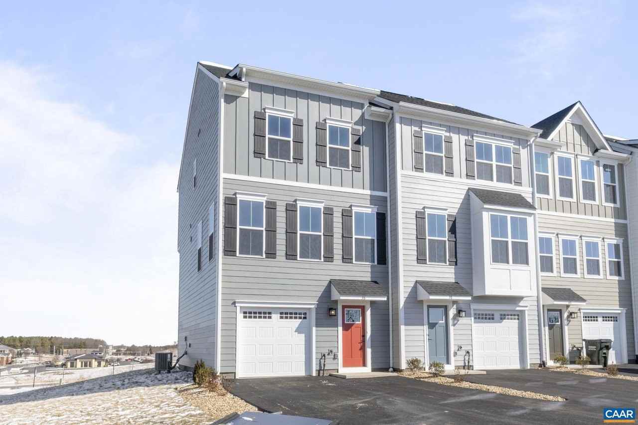 39 Iron Horse Ln #V - Photo 3 of 34