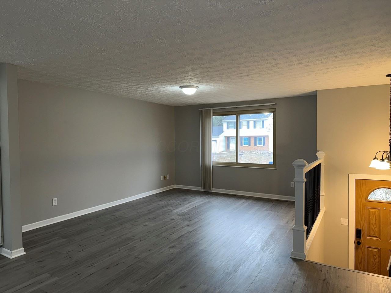 1177 Hilton Dr - Photo 2 of 27