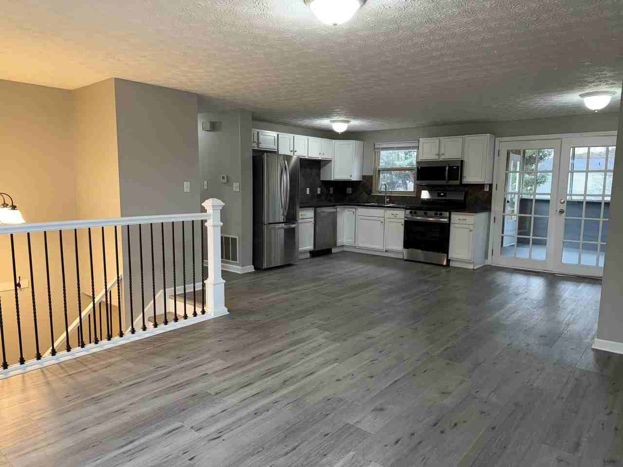 1177 Hilton Dr - Photo 4 of 27