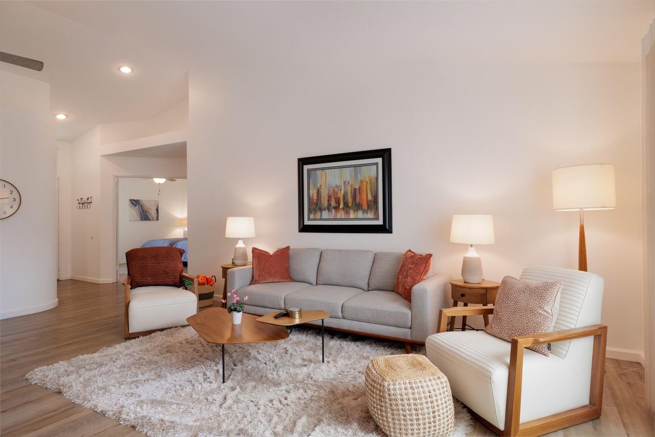 156 Falls Ct - Photo 7 of 34