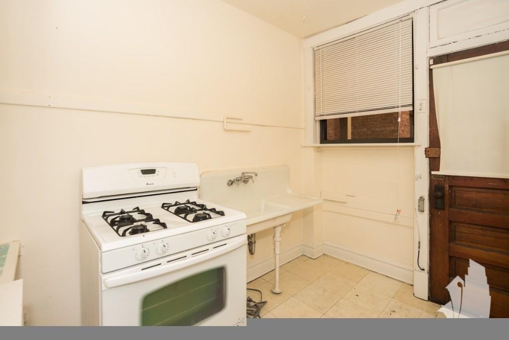 4844 N Rockwell St #4844-3 - Photo 6 of 8