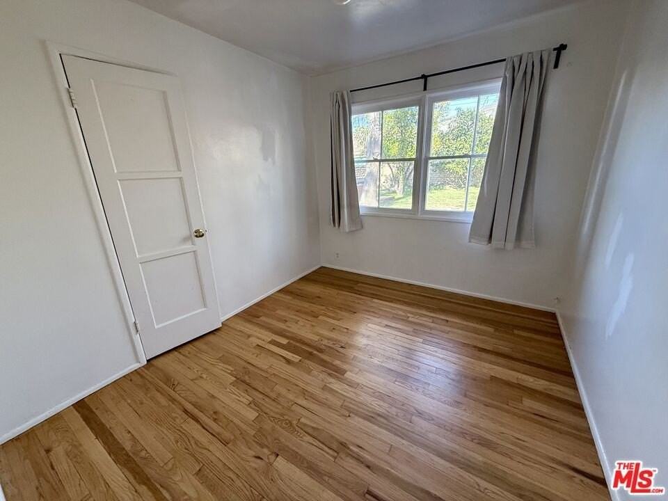 2830 Glendon Ave - Photo 5 of 20