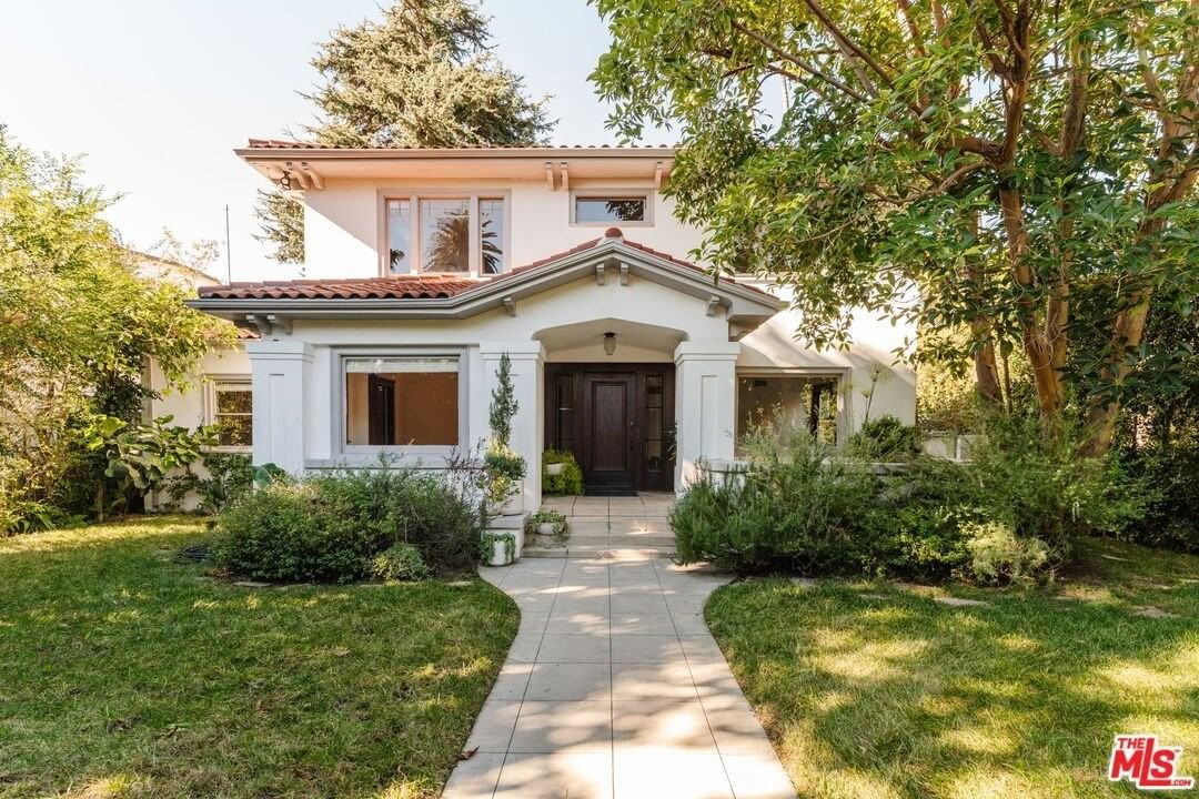 2027 Canyon Dr - Photo 2 of 43