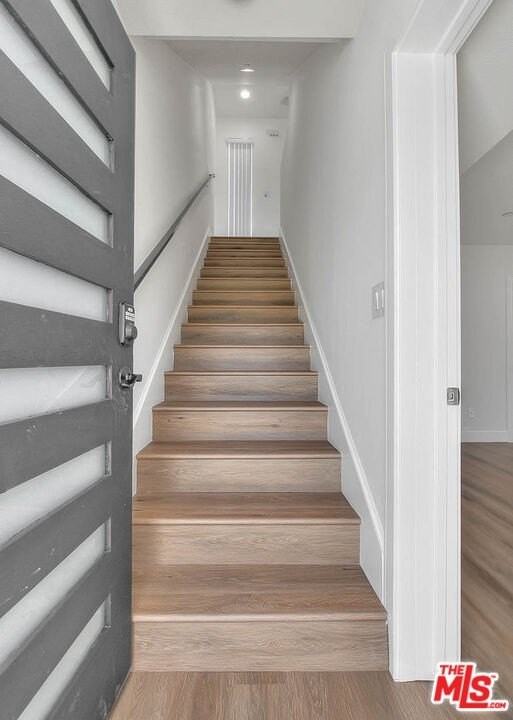 1013 N Wilton Pl - Photo 7 of 31