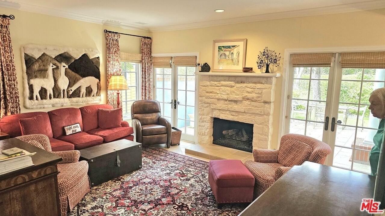 43 Hillcrest Mdws - Photo 6 of 18